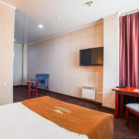 Green City Hotel Biszkek Zewnętrze zdjęcie