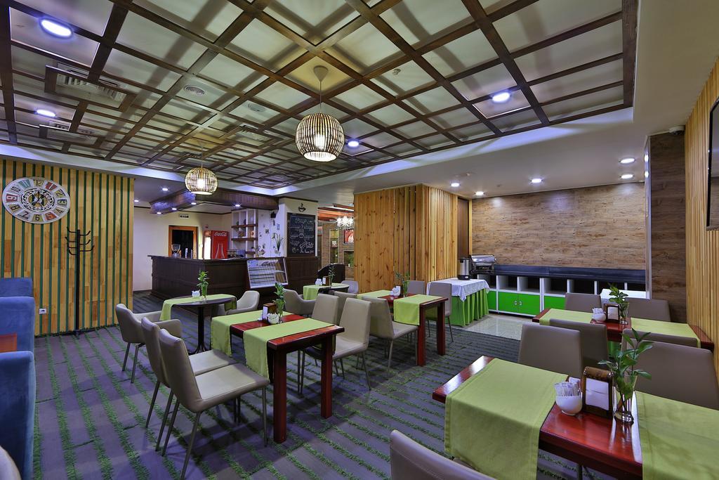Green City Hotel Biszkek Zewnętrze zdjęcie