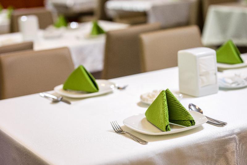Green City Hotel Biszkek Zewnętrze zdjęcie