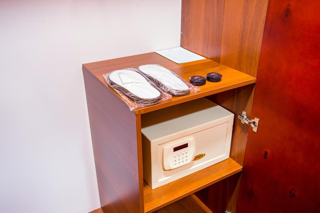 Green City Hotel Biszkek Zewnętrze zdjęcie