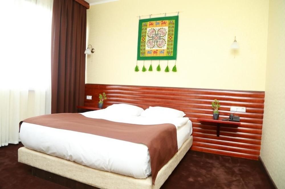 Green City Hotel Biszkek Zewnętrze zdjęcie