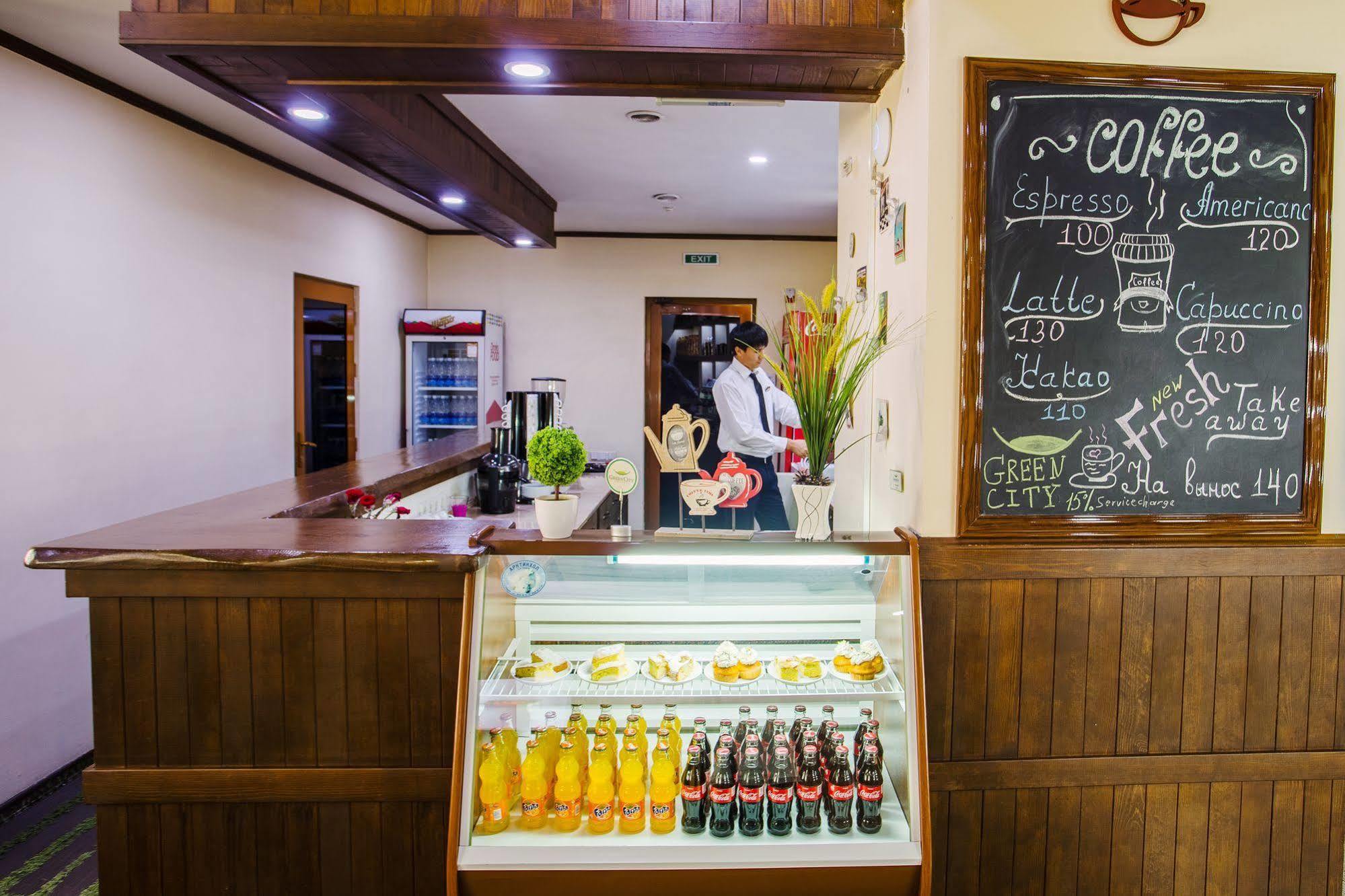 Green City Hotel Biszkek Zewnętrze zdjęcie